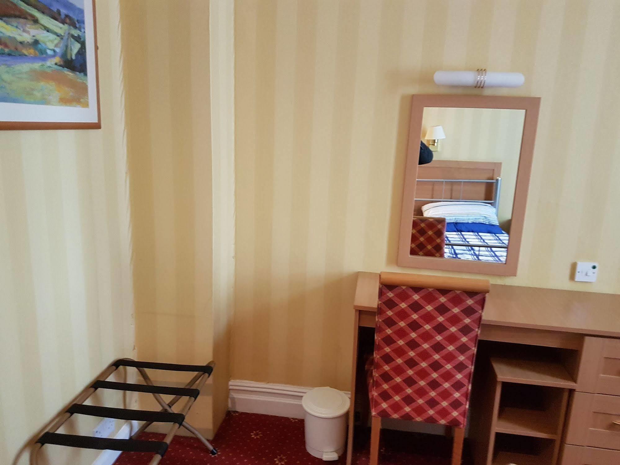 Grand Ash Hotel Λαντούντνο Εξωτερικό φωτογραφία