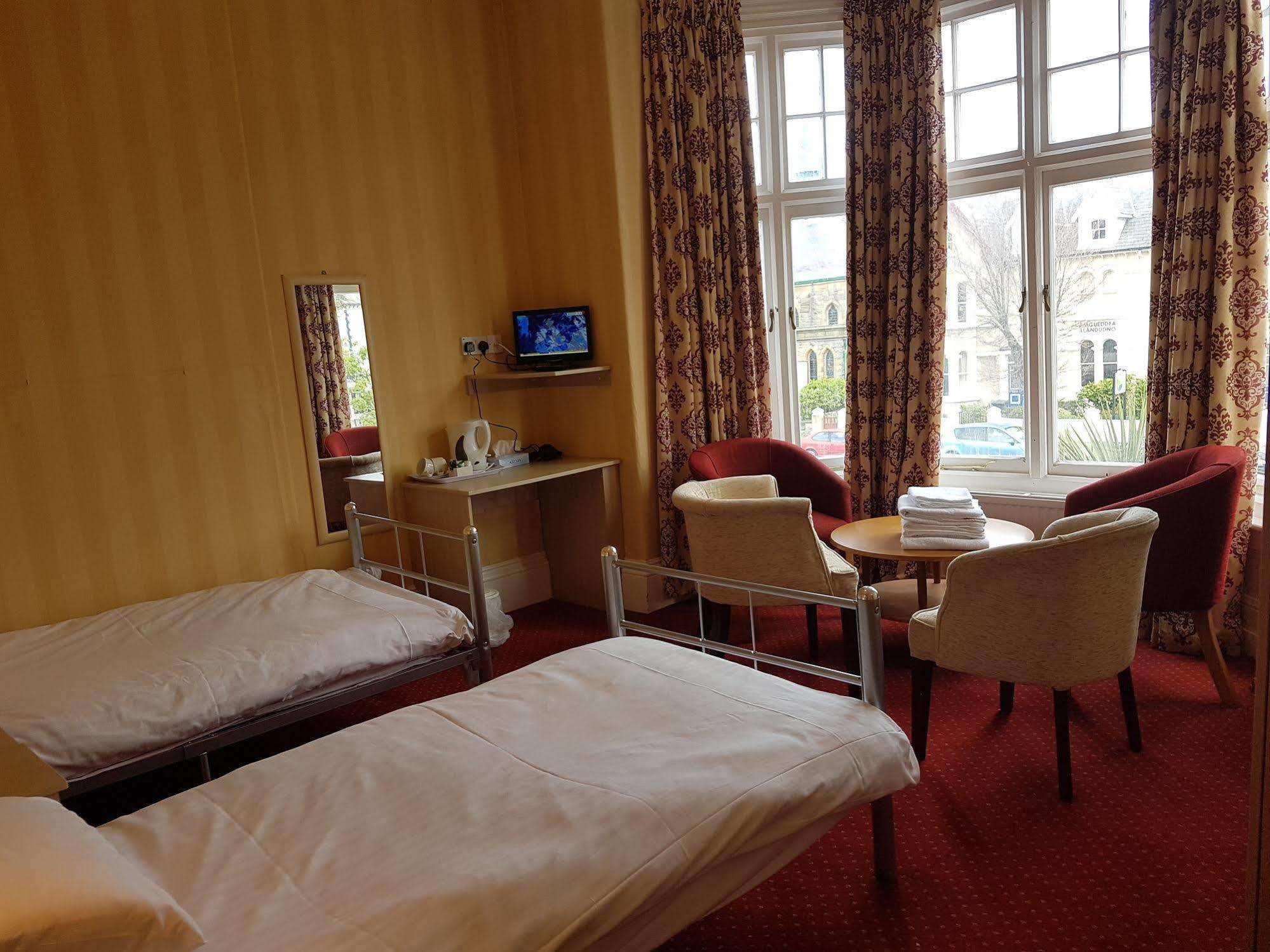Grand Ash Hotel Λαντούντνο Εξωτερικό φωτογραφία